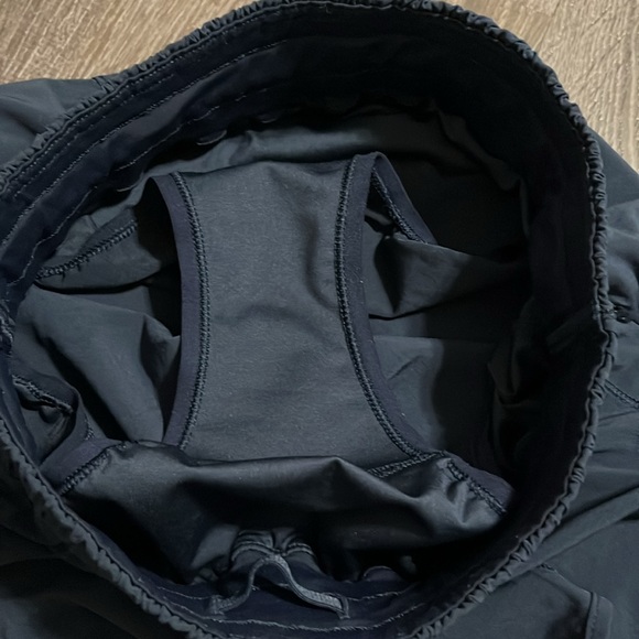 Lululemon Track That Short *5"
True Navy Size 4 - Picture 4 of 8